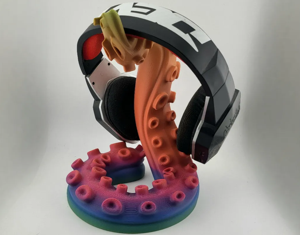 Tentacle Headphone Stand — 3D printed by Moon Studio 3D